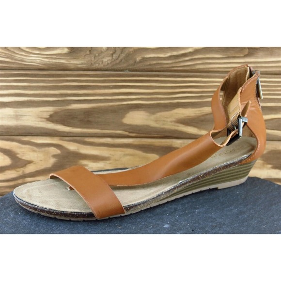 Kenneth Cole Size 8.5‎ M Brown Gladiator Synthetic Women Sandal Shoes - Picture 1 of 7